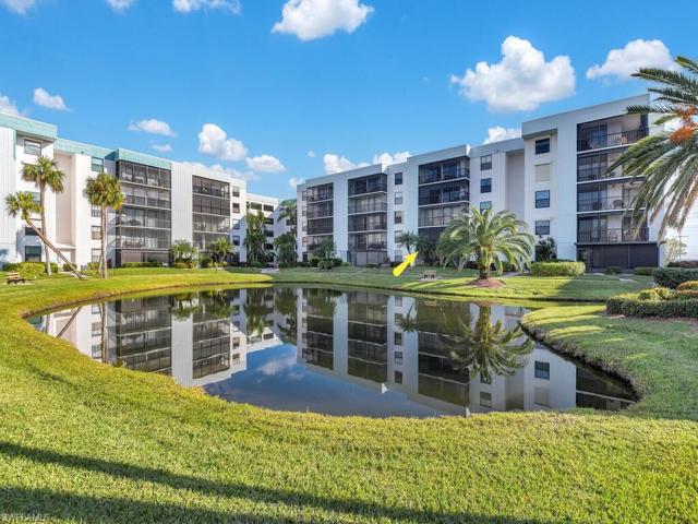 Peaceful Lake View From Rear Of Unit