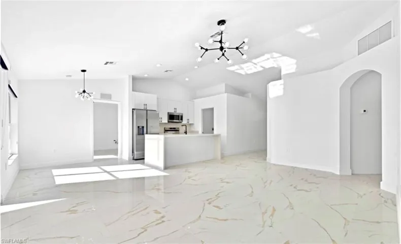 3201 NW 2nd  PL, Cape Coral, FL 33993