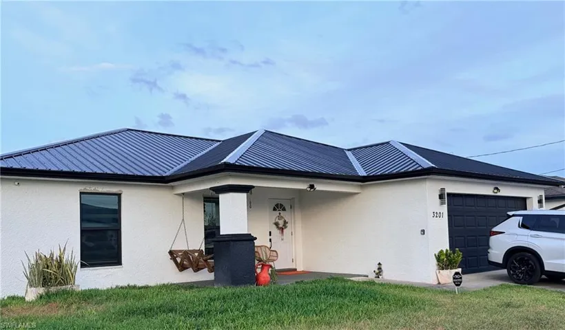 3201 NW 2nd  PL, Cape Coral, FL 33993