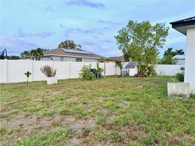 3201 NW 2nd  PL, Cape Coral, FL 33993
