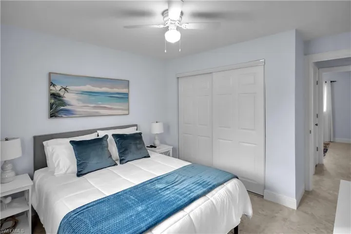 Queen bed