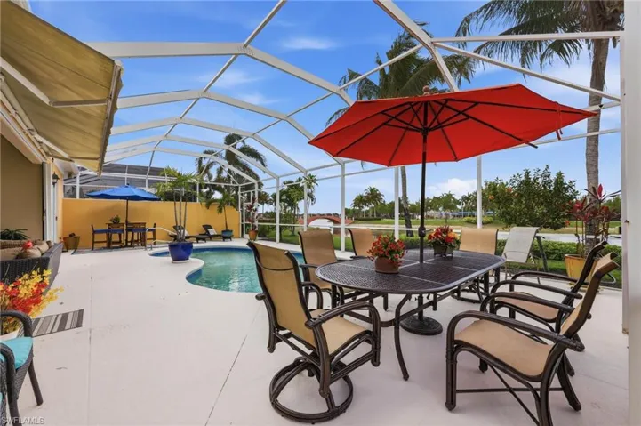 Huge outdoor Pool Deck and Lounge Area
