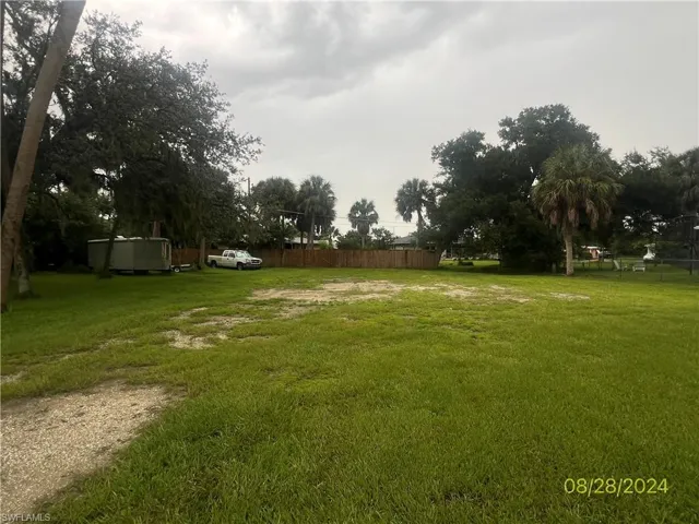 242 Taylor Ln Nw, Port Charlotte Fl 33952