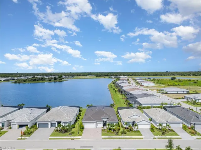 17583 Winding Oak Ln, North Fort Myers, Florida 33917