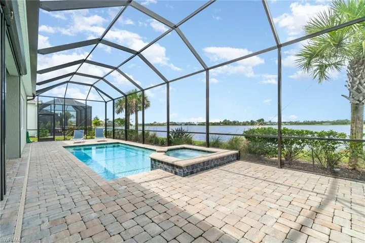 17583 Winding Oak Ln, North Fort Myers, Florida 33917