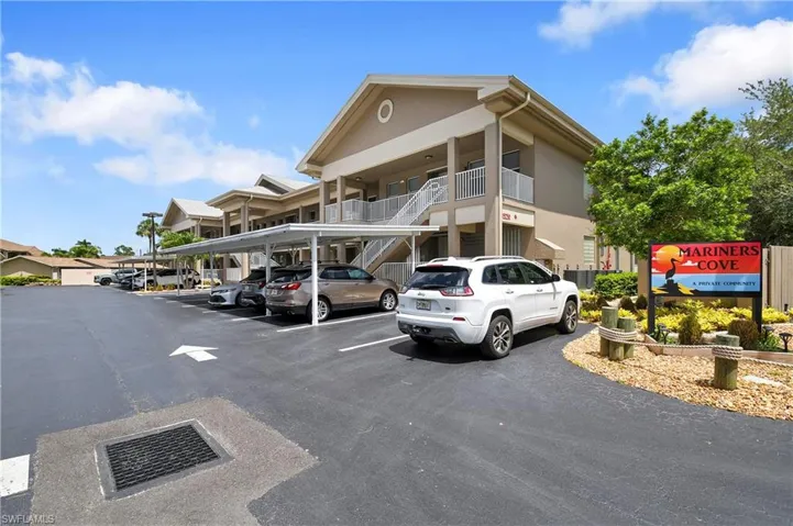 15250 Riverbend Blvd 202, North Fort Myers, Florida 33917