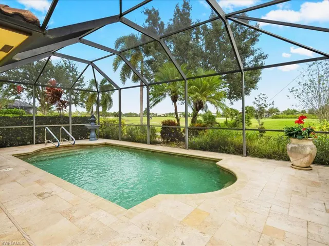 2088  Par  DR, Naples, FL 34120