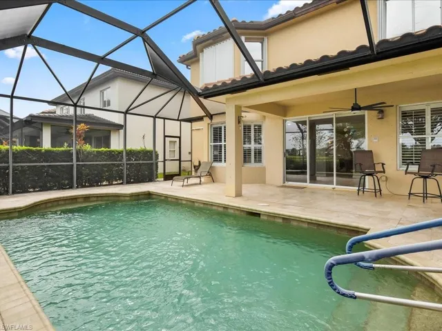 Large Screened Lanai With Heated Pool