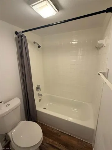 1406 Park Shore Cir 3, Fort Myers, Florida 33901