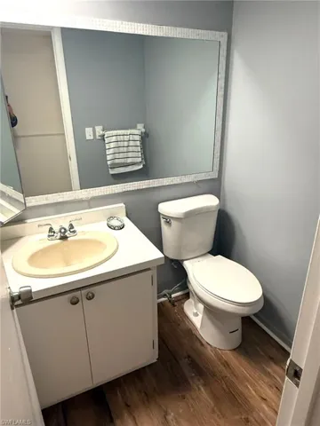 1406 Park Shore Cir 3, Fort Myers, Florida 33901