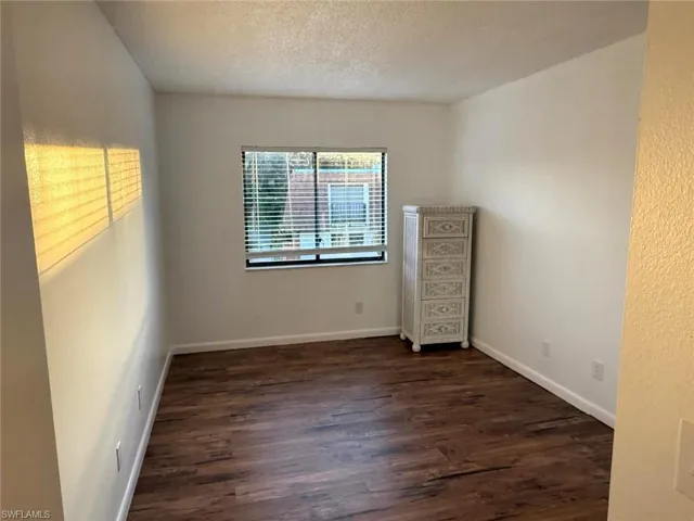 1406 Park Shore Cir 3, Fort Myers, Florida 33901