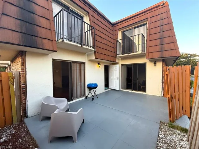 1406 Park Shore Cir 3, Fort Myers, Florida 33901