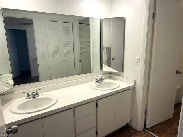 1406 Park Shore Cir 3, Fort Myers, Florida 33901