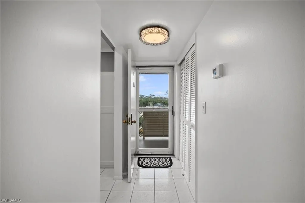 6102 Augusta DR, Fort Myers, FL 33907,224090497