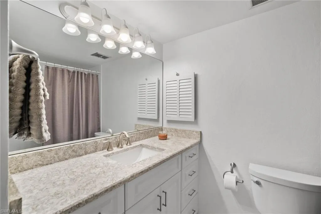6102 Augusta DR, Fort Myers, FL 33907,224090497