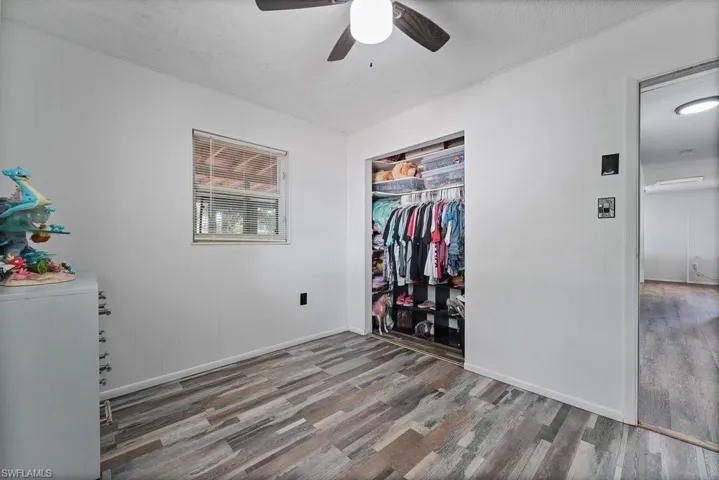 912  Hibiscus  LN, North Fort Myers, FL 33903