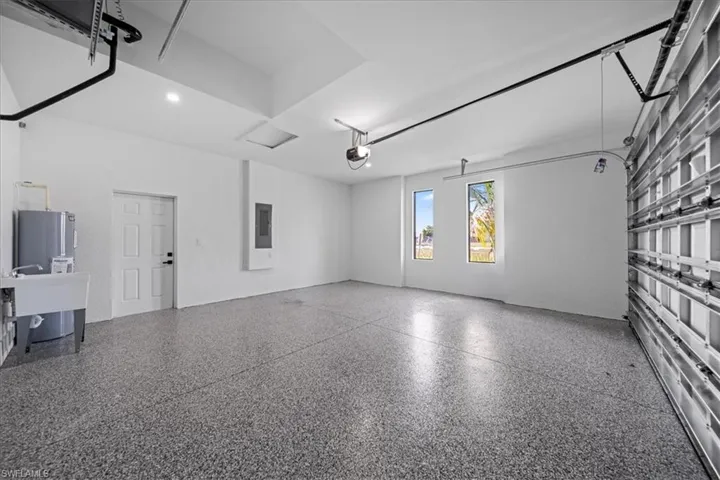 608 Sw 20th Ter, Cape Coral, Florida 33991