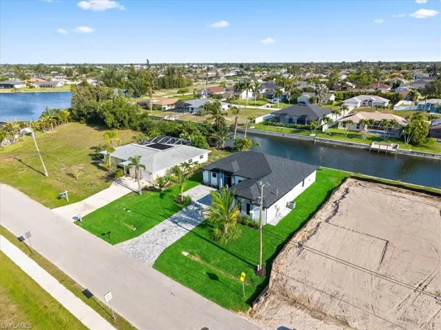 608 Sw 20th Ter, Cape Coral, Florida 33991