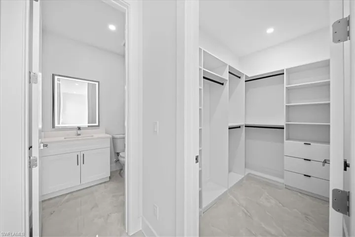 608 Sw 20th Ter, Cape Coral, Florida 33991