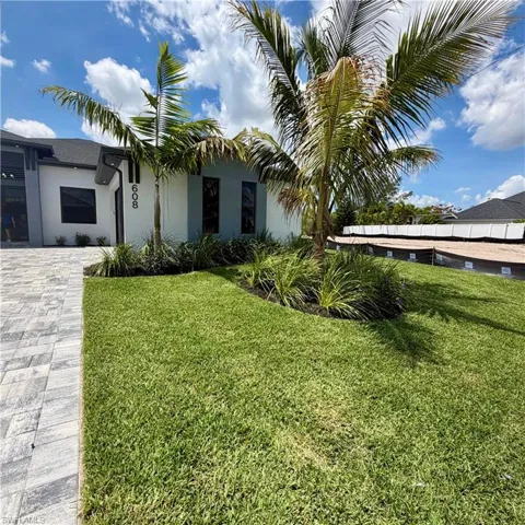 608 SW 20th  TER, Cape Coral, FL 33991