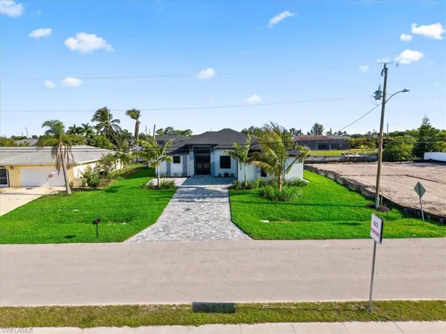 608 Sw 20th Ter, Cape Coral, Florida 33991