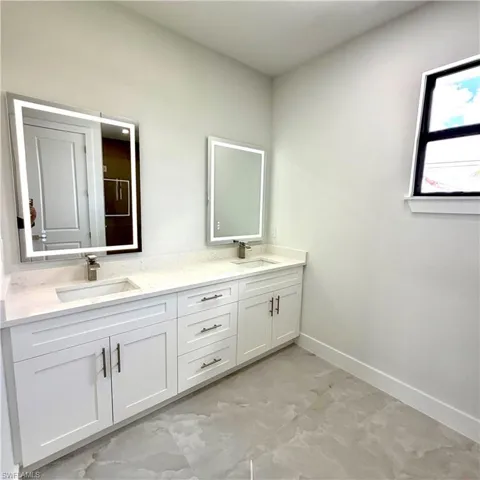 608 SW 20th  TER, Cape Coral, FL 33991