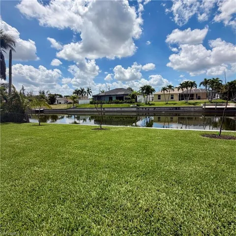 608 SW 20th  TER, Cape Coral, FL 33991