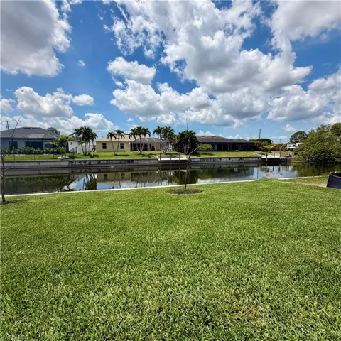 608 SW 20th  TER, Cape Coral, FL 33991