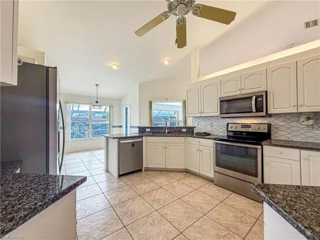 4116 Sw 1st Pl, Cape Coral, Florida 33914