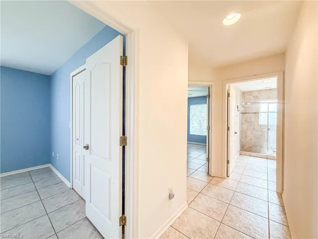 4116 Sw 1st Pl, Cape Coral, Florida 33914