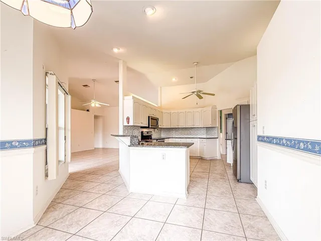 4116 Sw 1st Pl, Cape Coral, Florida 33914