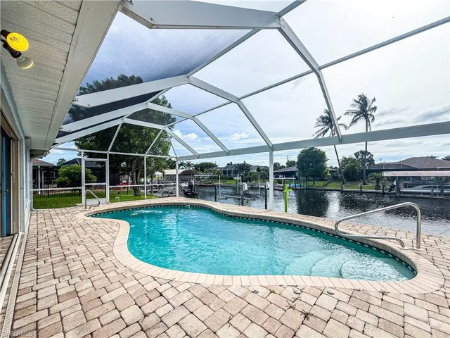 4116 Sw 1st Pl, Cape Coral, Florida 33914