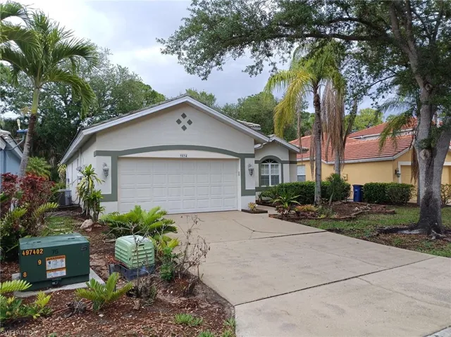 9894 Colonial Walk N, Estero, Florida 33928