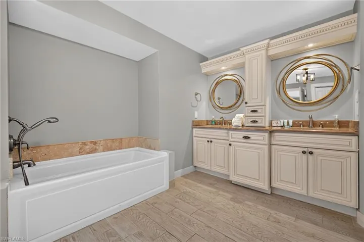 1206 Par View Dr, Sanibel, Florida 33957