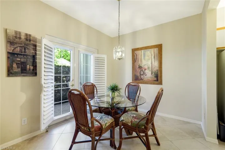 823 Tanbark Dr 103, Naples, Florida 34108
