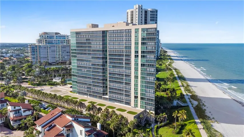 4651  Gulf Shore N BLVD, Naples, FL 34103