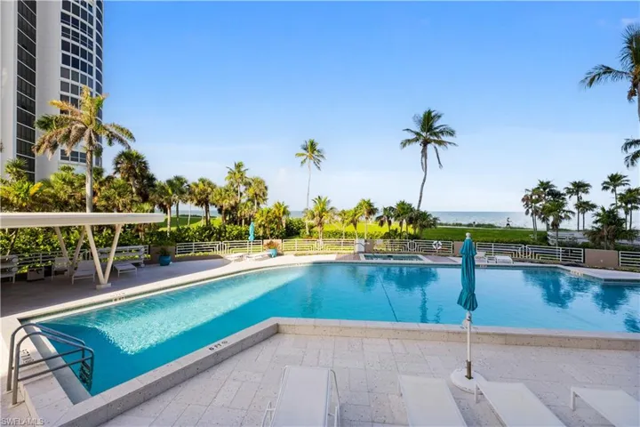 4651  Gulf Shore N BLVD, Naples, FL 34103
