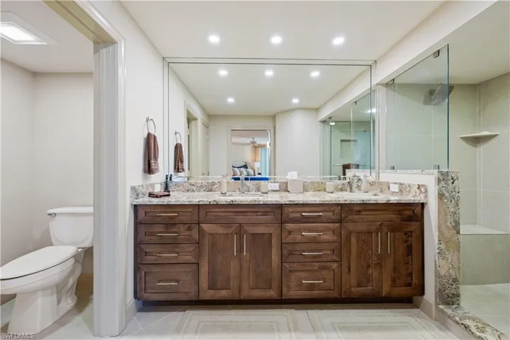 4651  Gulf Shore N BLVD, Naples, FL 34103