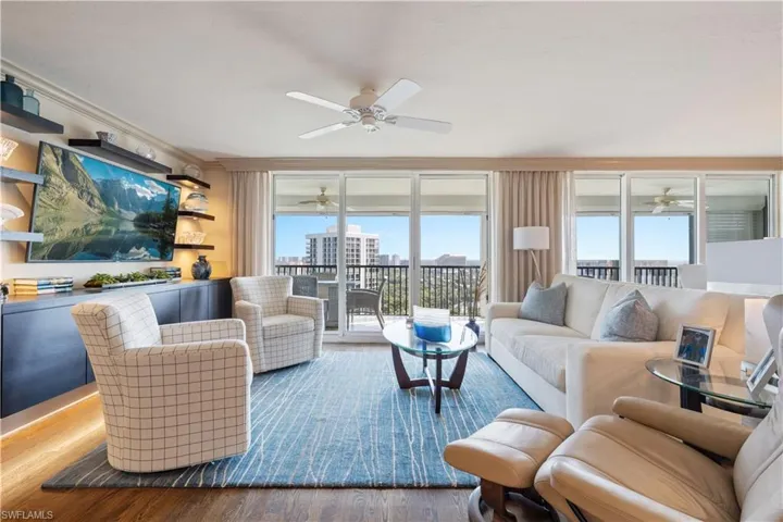 4651  Gulf Shore N BLVD, Naples, FL 34103