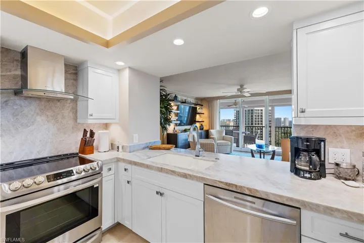 4651  Gulf Shore N BLVD, Naples, FL 34103