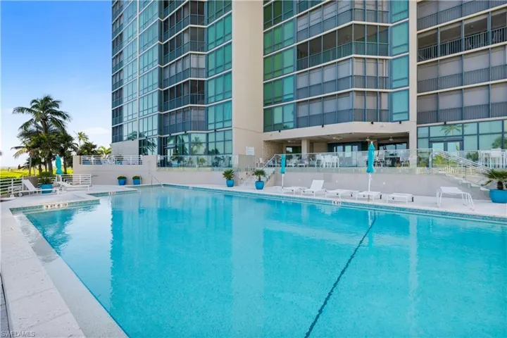 4651  Gulf Shore N BLVD, Naples, FL 34103