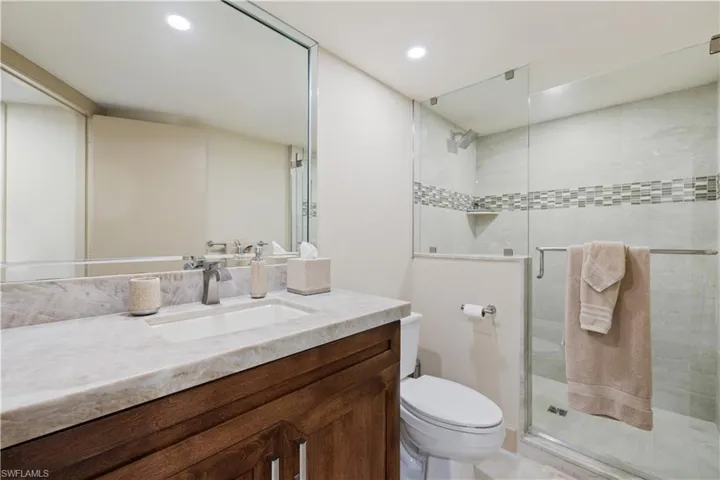 4651  Gulf Shore N BLVD, Naples, FL 34103
