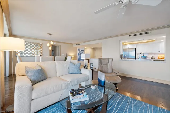 4651  Gulf Shore N BLVD, Naples, FL 34103