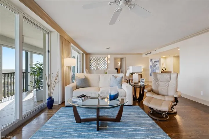 4651  Gulf Shore N BLVD, Naples, FL 34103