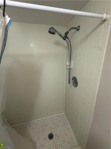 2221 E 5th St #21 5th St 21, Lee, Florida 33936