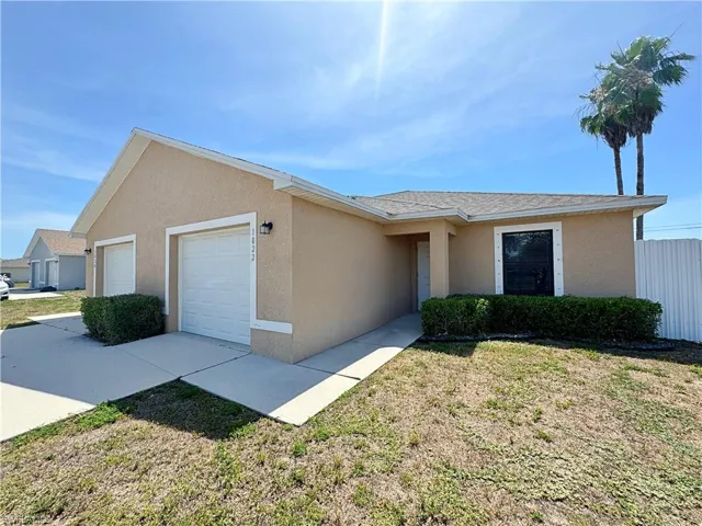 1022 NE 8th  PL, Cape Coral, FL 33909