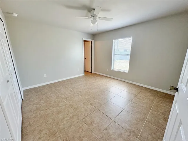 1022 NE 8th  PL, Cape Coral, FL 33909