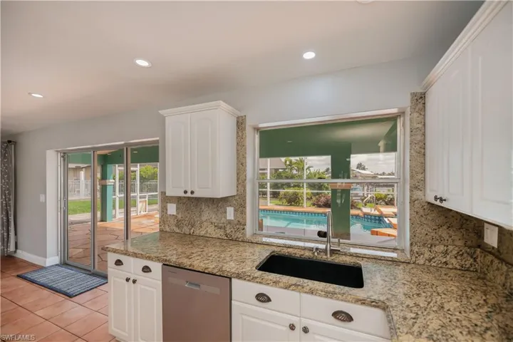 3505 SE 19th  PL, Cape Coral, FL 33904