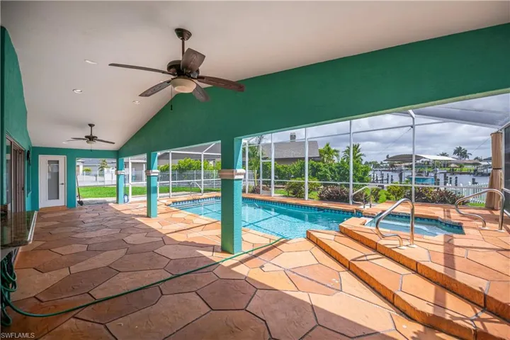 3505 SE 19th  PL, Cape Coral, FL 33904
