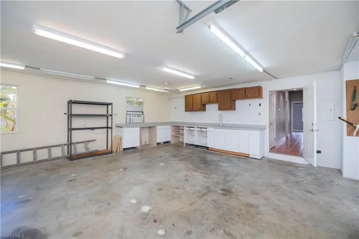 3505 SE 19th  PL, Cape Coral, FL 33904